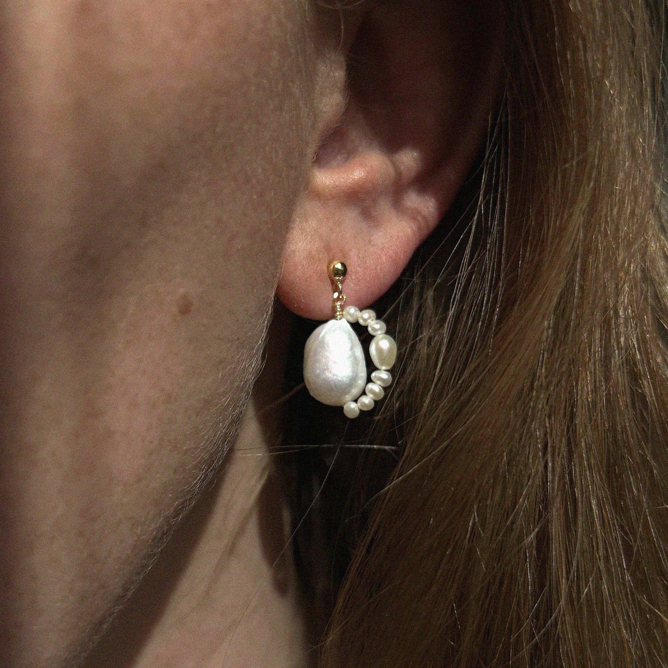 ORBIT PEARL DROP EARRINGS
