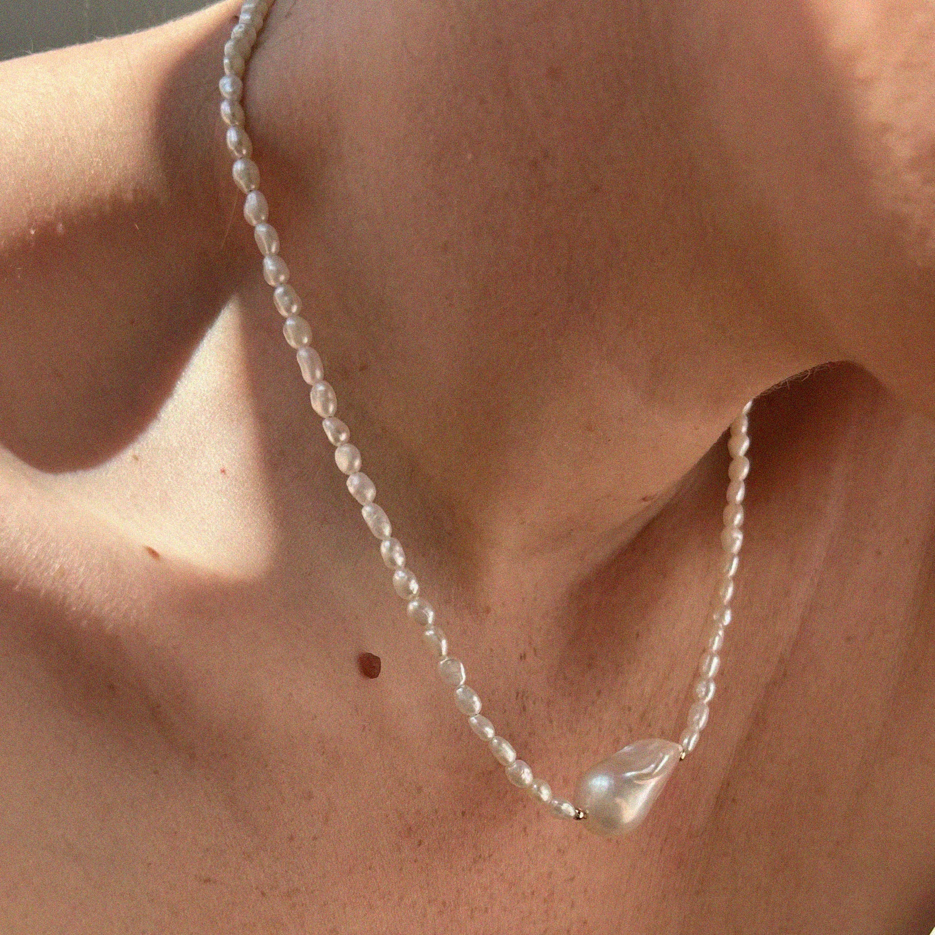 LUNAR BAROQUE PEARL NECKLACE