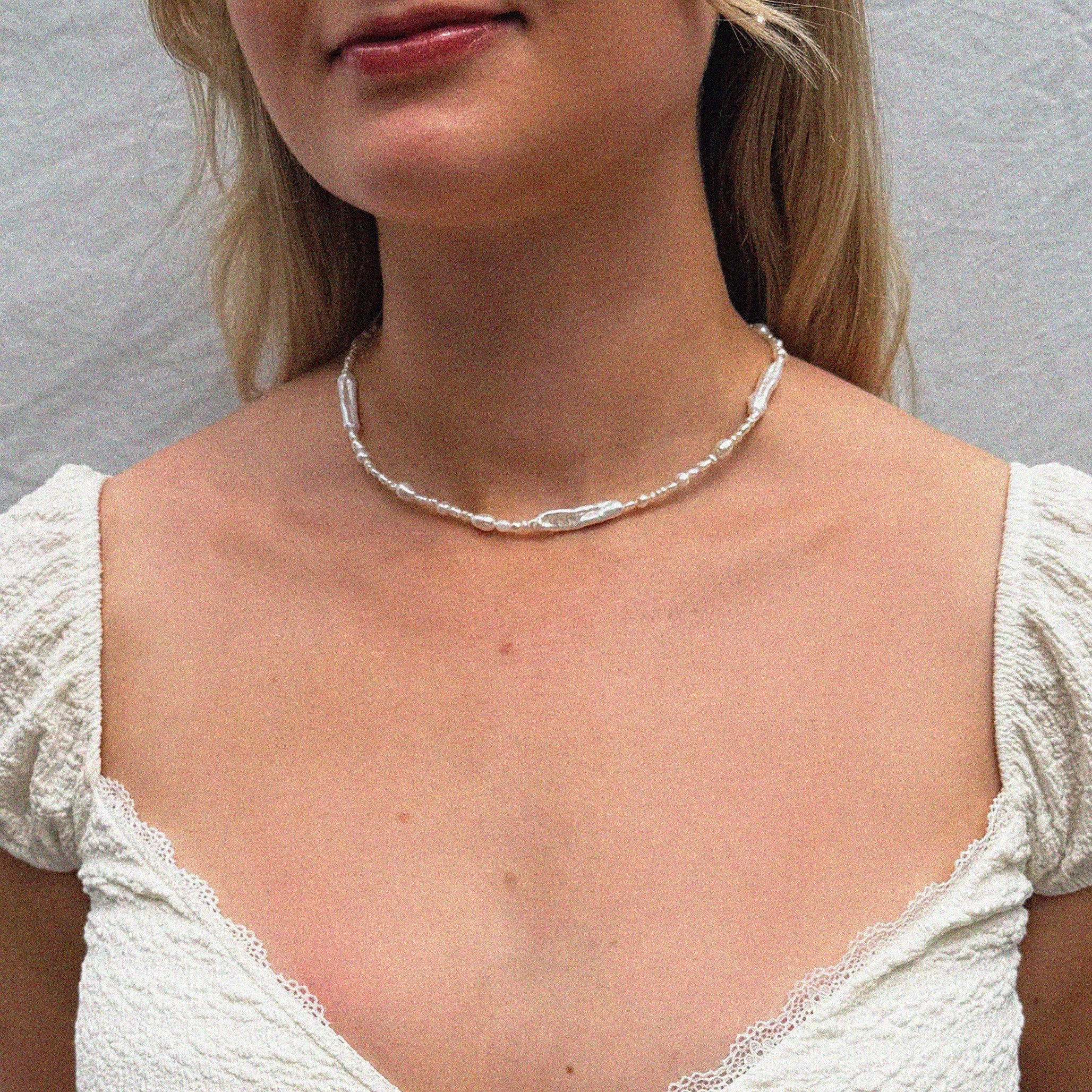 DRIFT PEARL NECKLACE