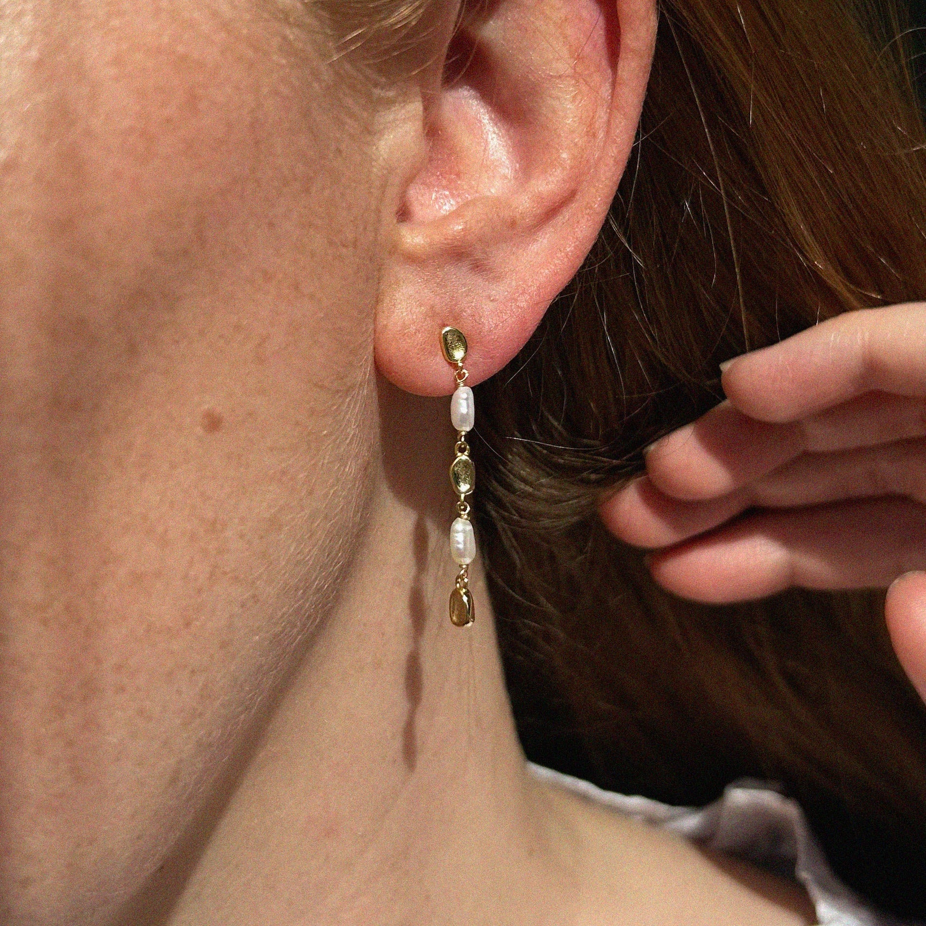 MOLTEN PEARL DROP EARRINGS