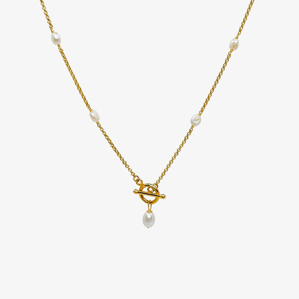 TOKEN T-BAR PEARL NECKLACE