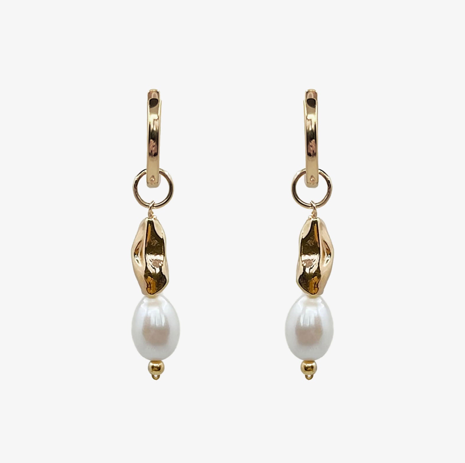 TOTEM DROP PEARL HOOP EARRINGS