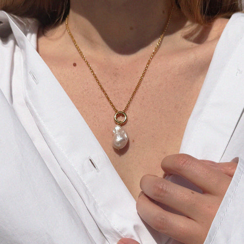 CLOUD BAROQUE PEARL NECKLACE